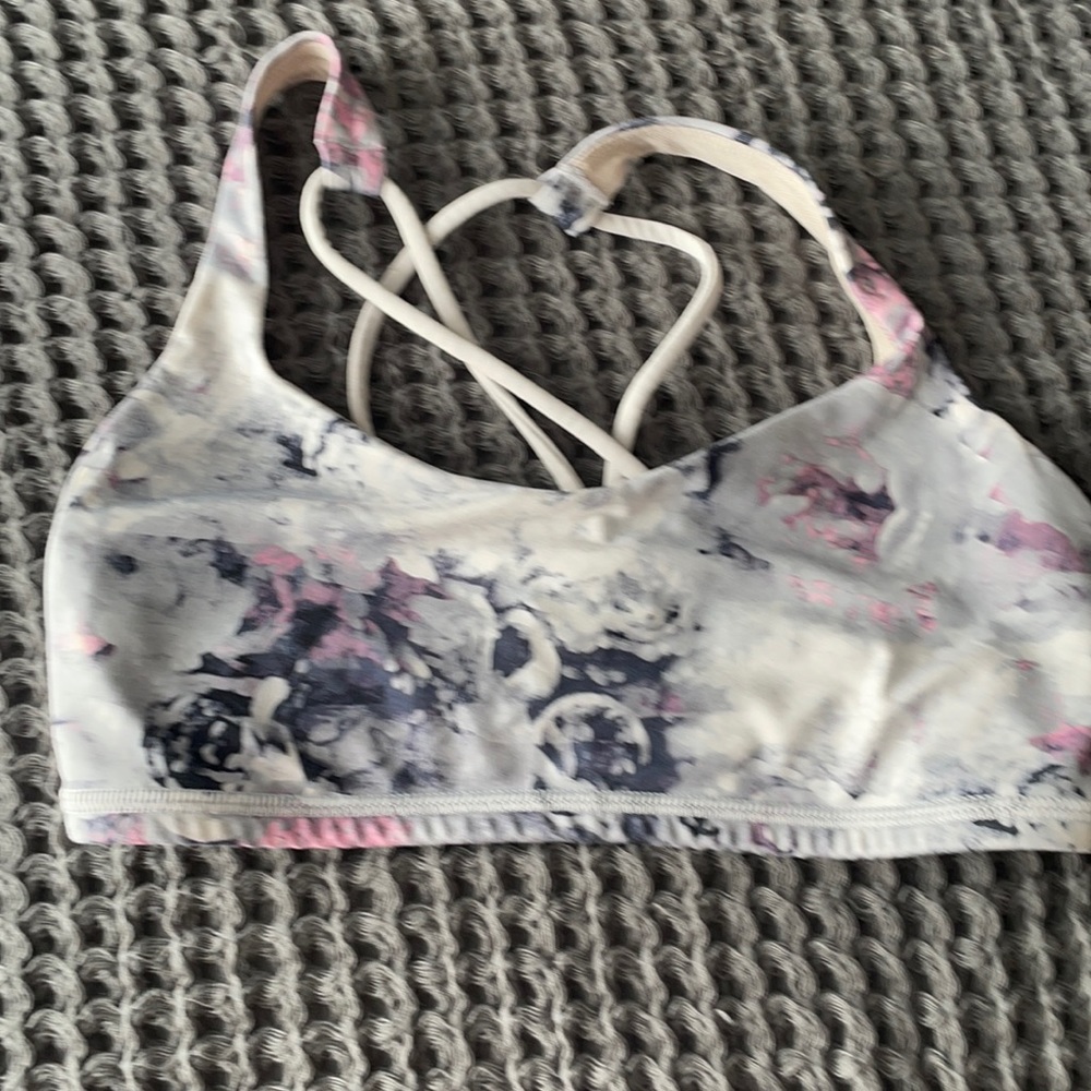 lululemon free to be bra